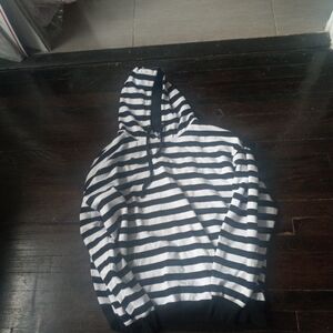 Hot Topic Color Black And White Mens Hoodie Size 3XL Cozy Comfort Casual Pocket